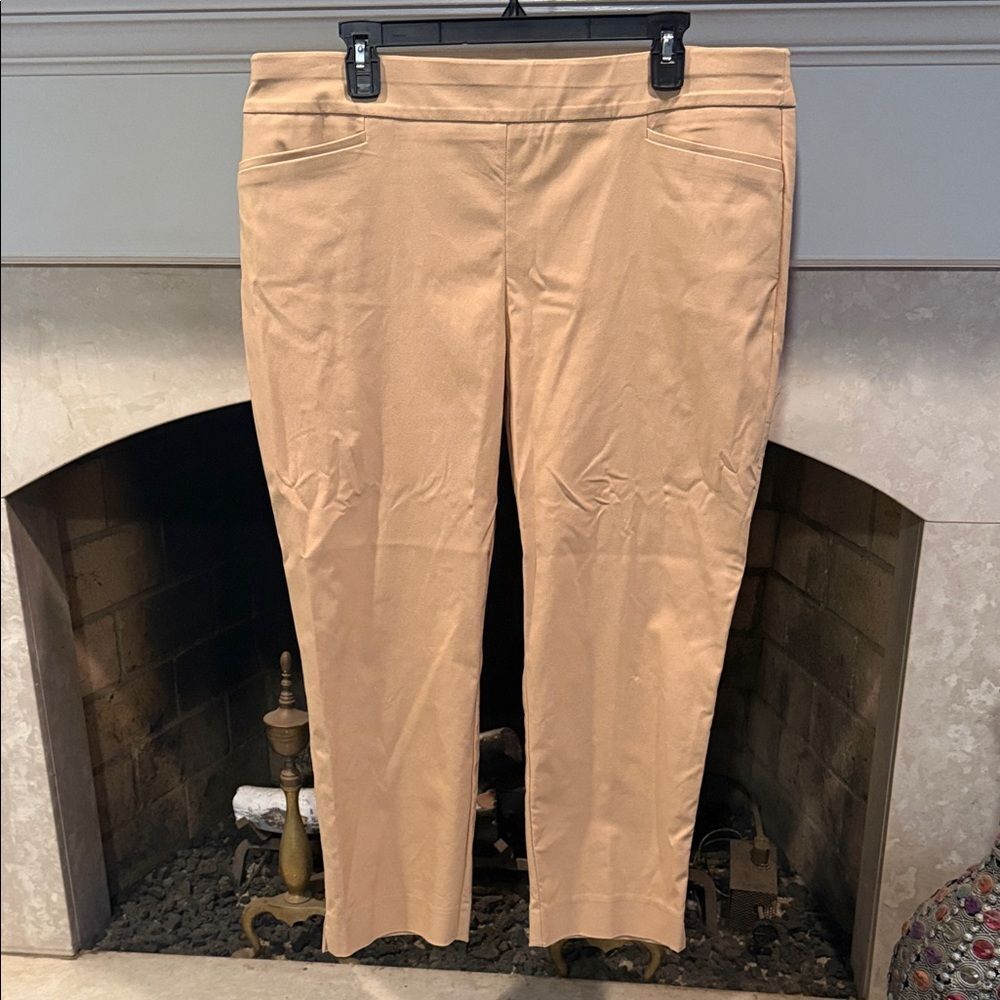 Chico's Classic Camel Cropped Pants size 16